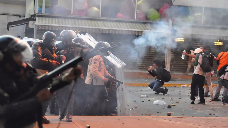 América Latina y el Caribe, con solo el 8% de la población mundial, concentran un tercio de los homicidios globales, situación que impone una fuerte carga financiera.