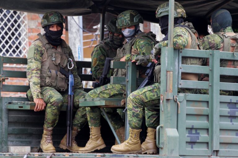 Militares Ecuador