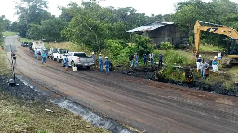 Derrame de petróleo en Orellana fue causado por choque de vehículo, según Petroecuador