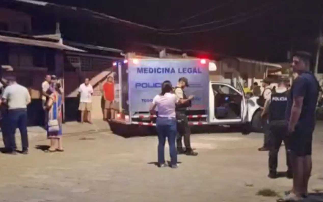 Asesinan a estudiante frente a su colegio en Manabí