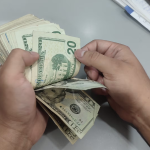 Salario básico del 2026 subirá $ 12 tras acuerdo entre Gobierno