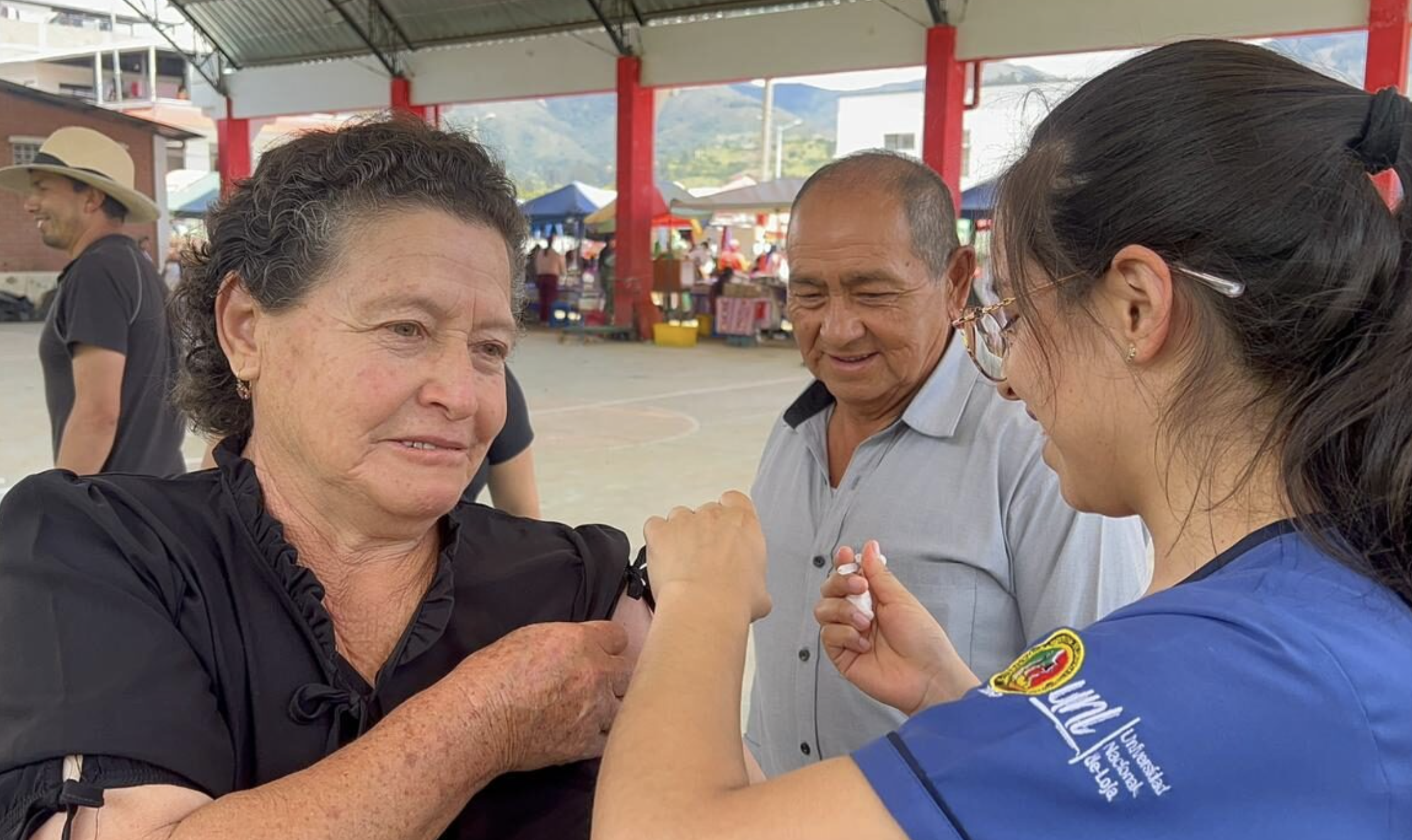 Vacunatón inmuniza a más de 319.000 personas en un solo día