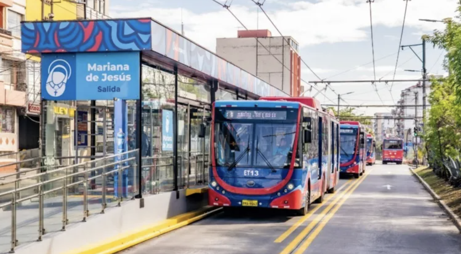 Denuncia penal sacude al Municipio de Quito por compra de trolebuses eléctricos