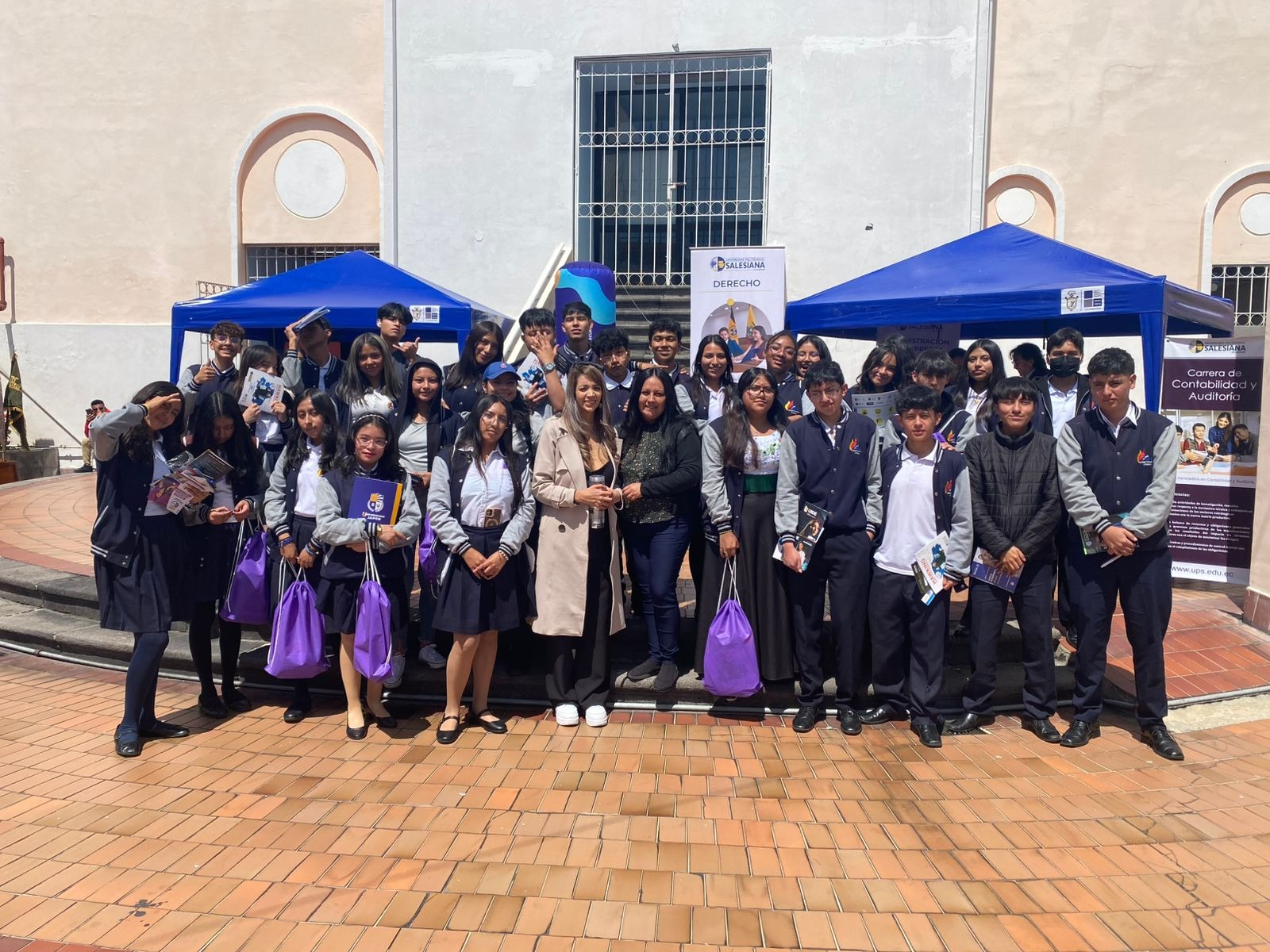 Dudas, miedo e incertidumbre marcan el cierre del colegio: una feria busca orientar a los futuros universitarios