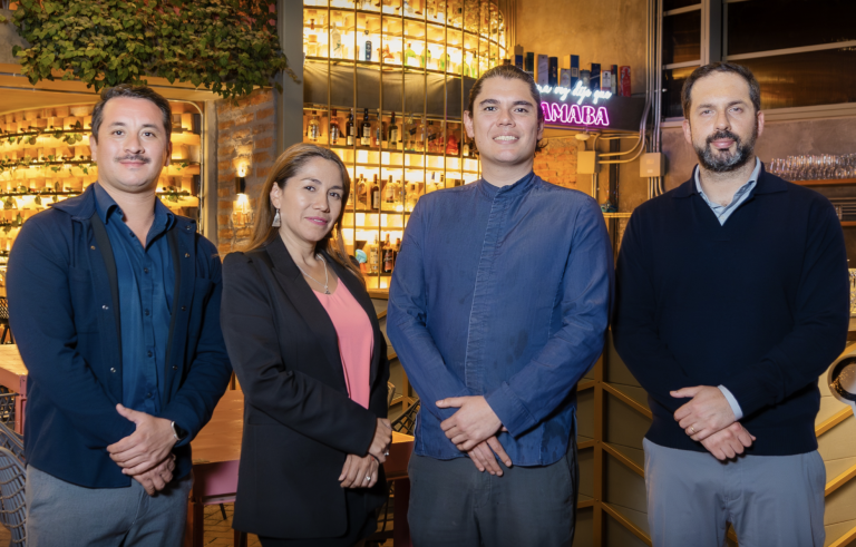 Marcelo Blacio, Marketing Manager; Ana Lucía Arroba, Socia Administradora; Cristina Arroba, Socio y Chef; Pablo Mella - Socio Inversionista