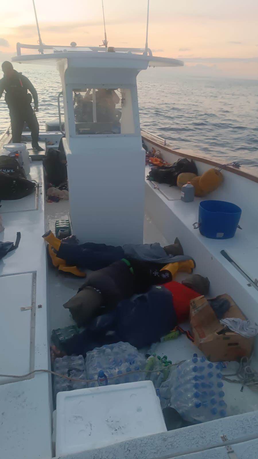 Ecuador y Perú decomisan 2,47 toneladas de cocaína en aguas internacionales