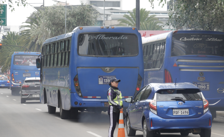 transportistas advierten suspensión del servicio