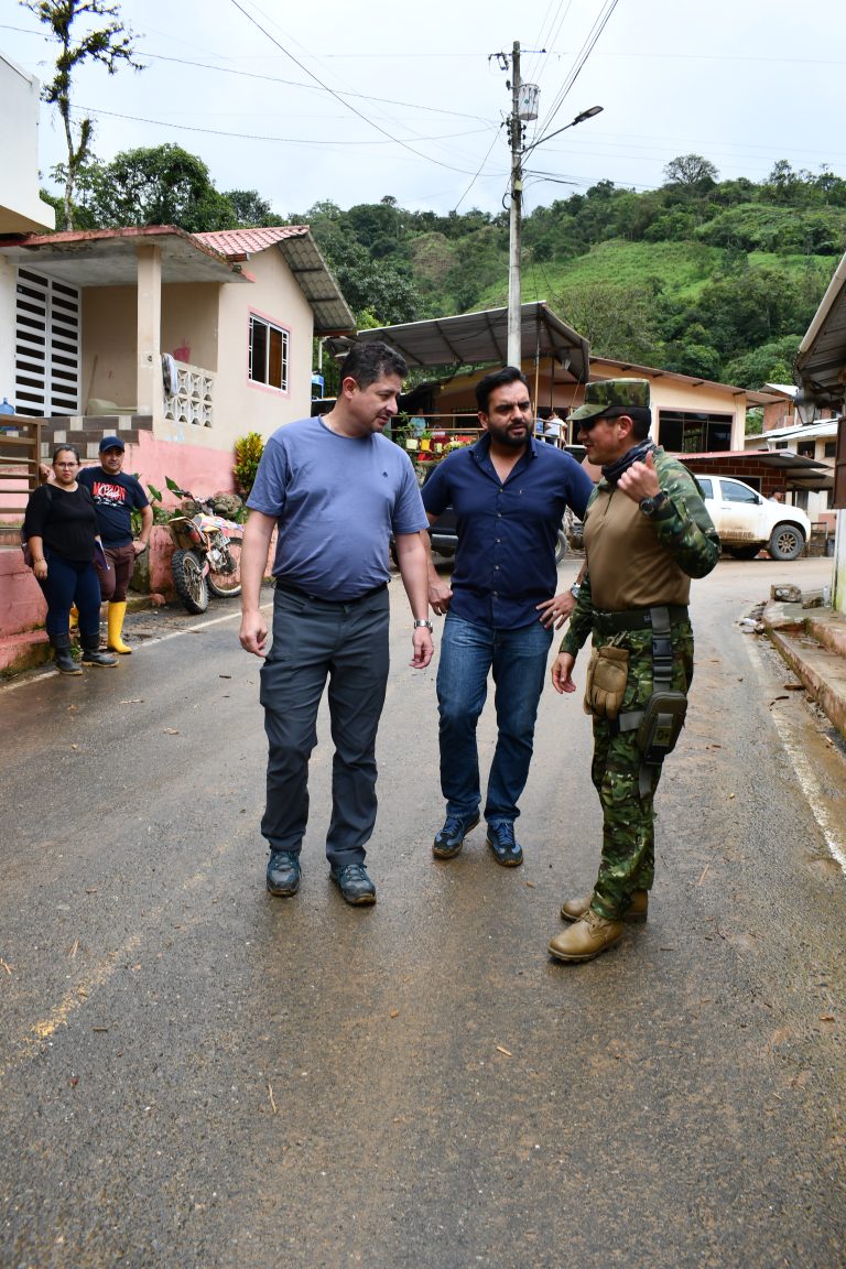 Visita del Viceministro de vivienda Daniel Elmir en el Oro