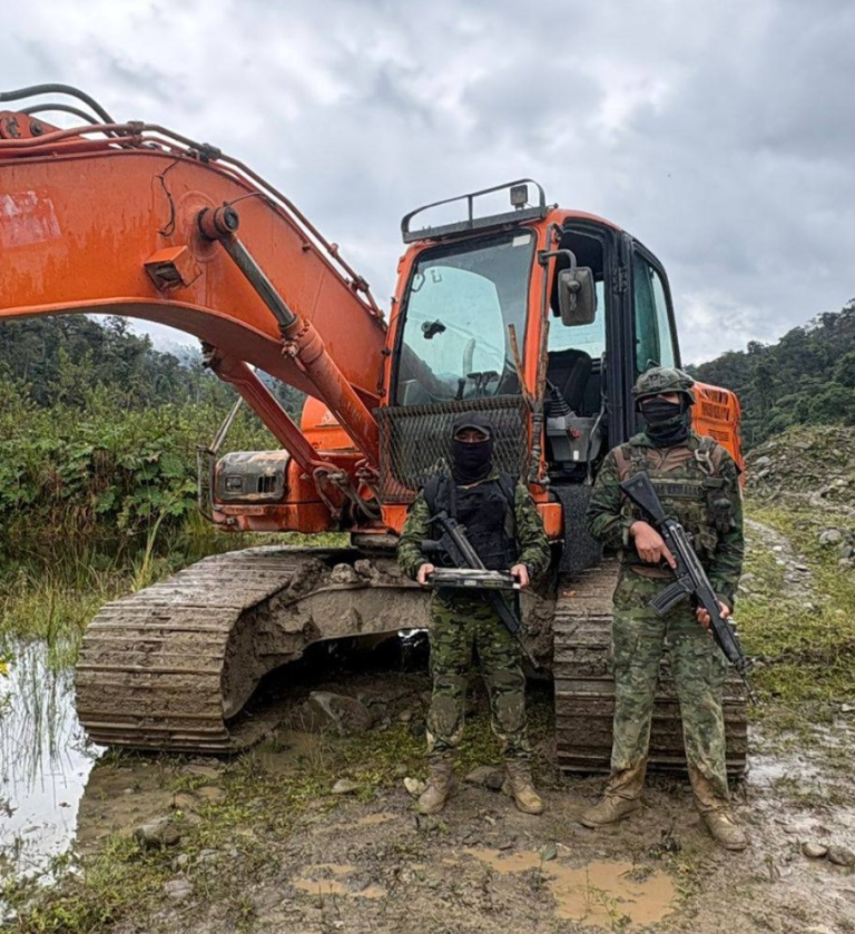 Operativo de las Fuerzas Armadas contra la minería Ilegal