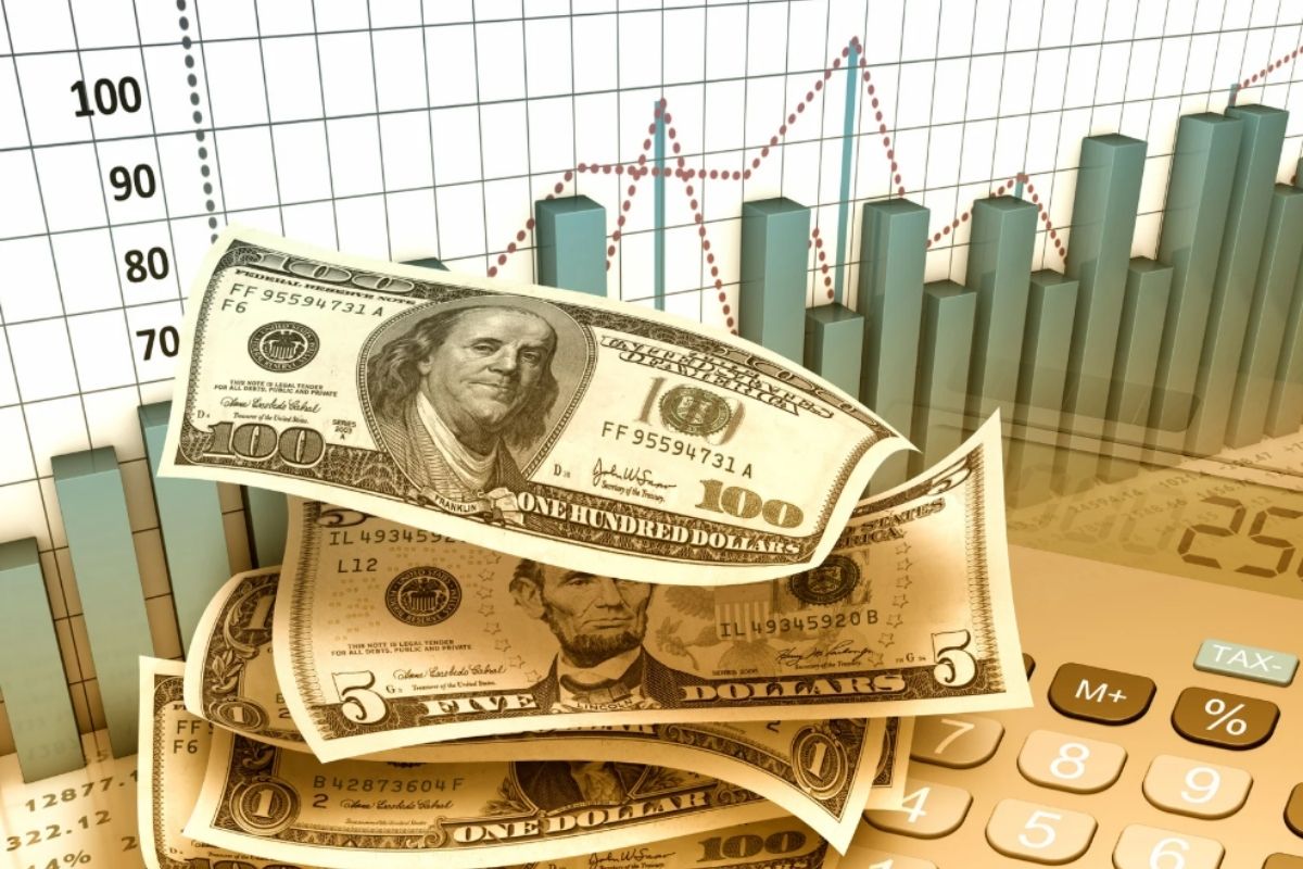 Riesgo país de Ecuador se estabiliza, pero sigue por encima de la región con 484 puntos