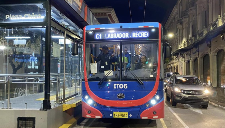 Quito arranca el pago con Tarjeta Ciudad en Trole y Ecovía desde el 1 de abril, pero a medias