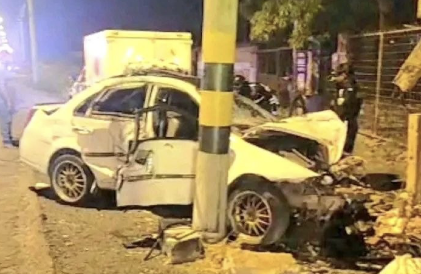Tres jóvenes pierden la vida en trágico accidente en la vía Babahoyo - Jujan