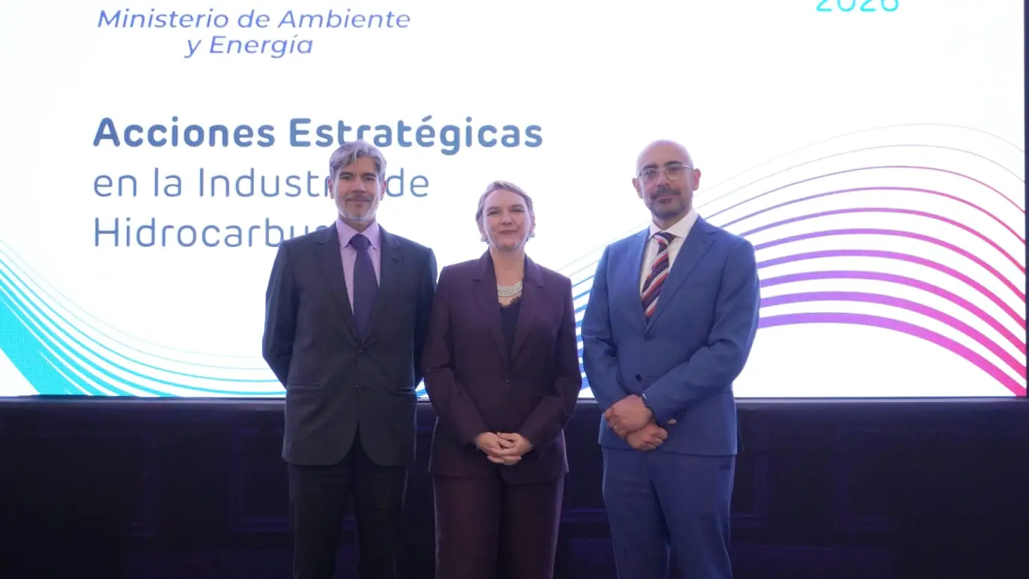 Empresas petroleras presentan planes de inversión y estrategia 2026 en sector hidrocarburífero.