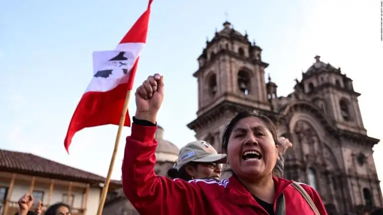 crisis económica en perú