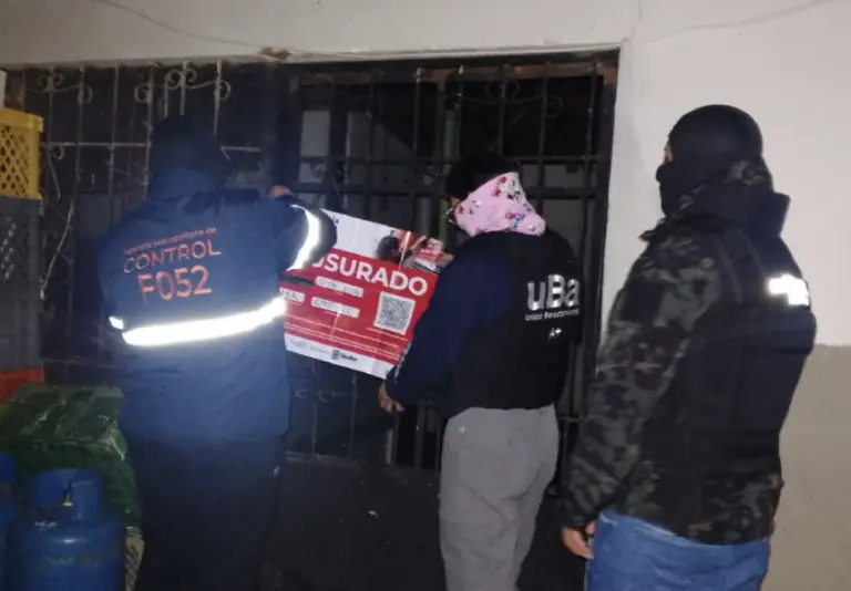 Clausuran camal clandestino que operaba dentro de una vivienda en Calderón