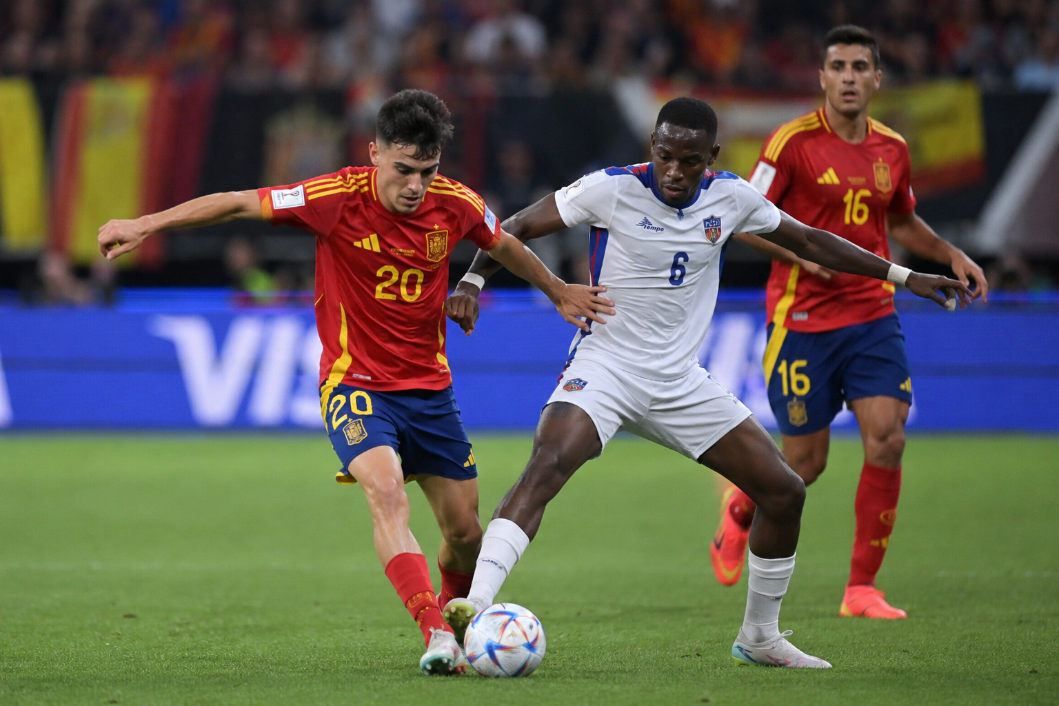 España tropieza en su debut mundialista y no pasa del empate ante Cabo Verde