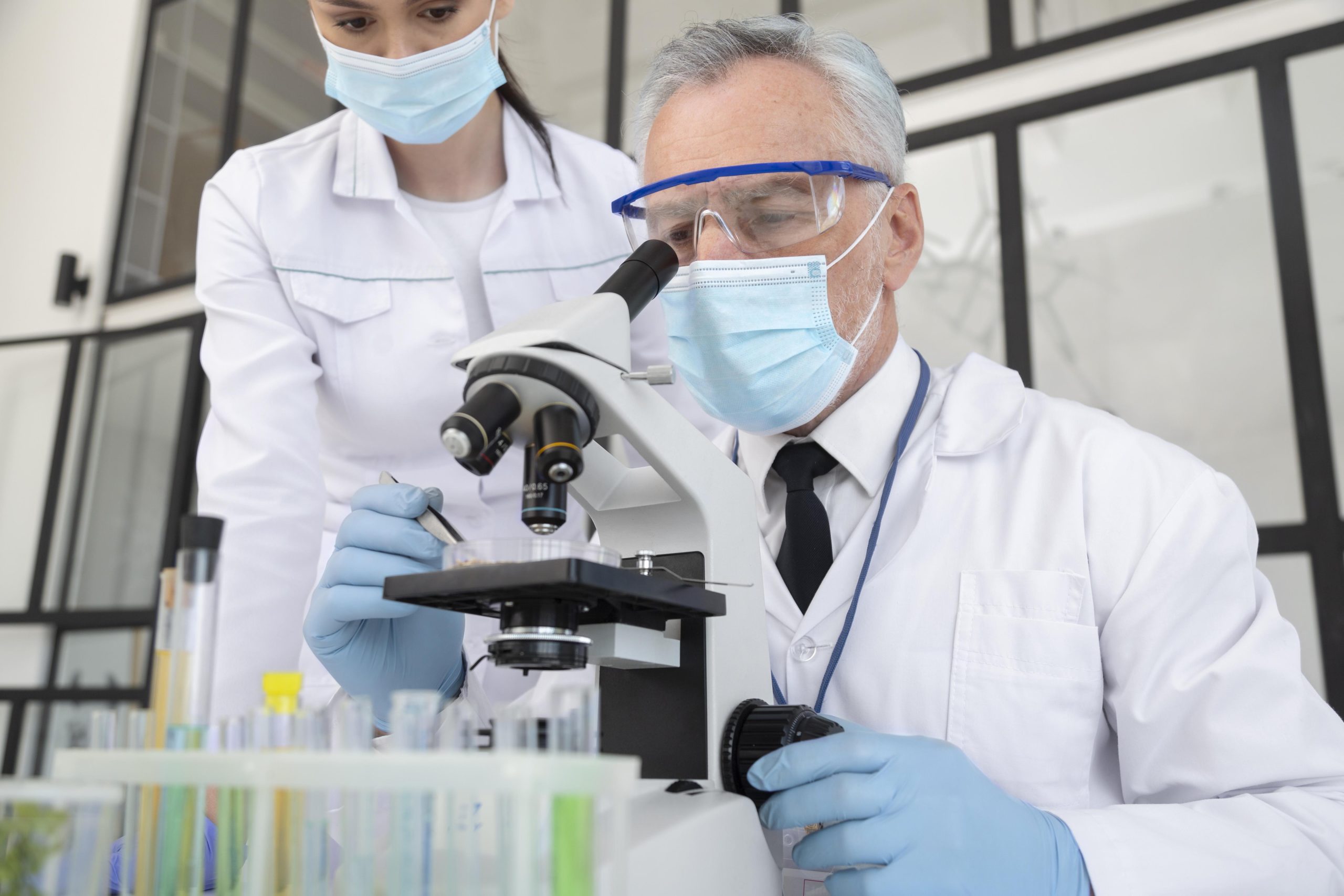 La investigación oncológica en médicos en formación gana espacio regional