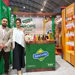 Representantes de IANCEM en el stand de Tababuela Gourmet en Expo HORECA 2026, Quito